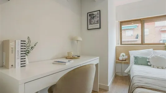 Rooms in Madrid Carabanchel - photo 8