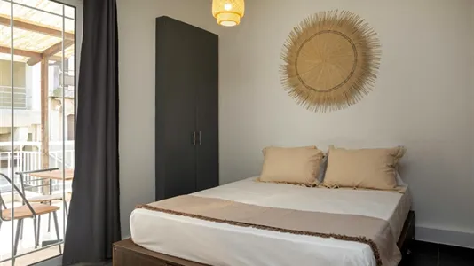 Apartments in Athens Gazi - photo 2