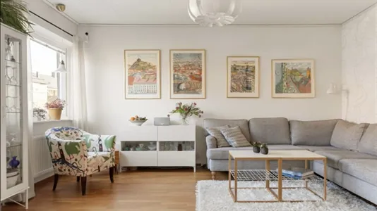 Houses in Huddinge - photo 1