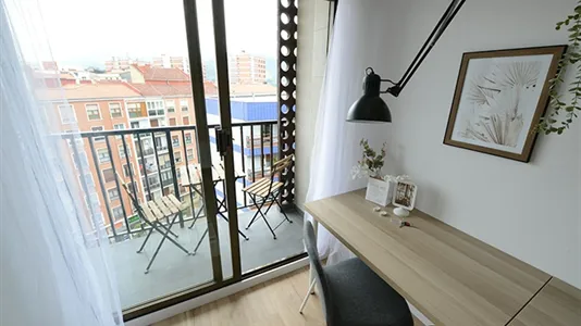 Rooms in Bilbao - photo 9