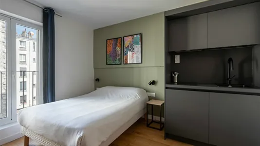 Apartments in Paris 18ème arrondissement - Montmartre - photo 4