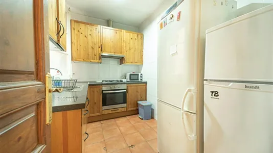 Rooms in Barcelona Eixample - photo 8