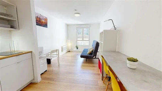 Apartments in Lyon - photo 7