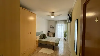 Room for rent in Esplugues de Llobregat, Cataluña