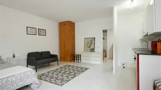 Apartments in Barcelona Ciutat Vella - photo 4