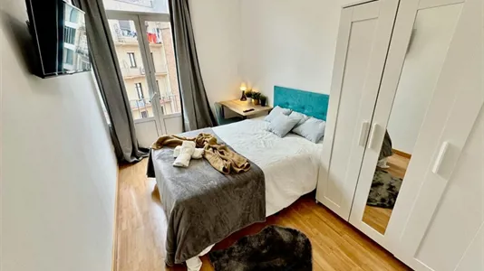 Rooms in Barcelona Eixample - photo 1