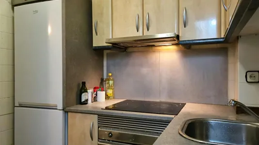 Rooms in Barcelona Eixample - photo 4