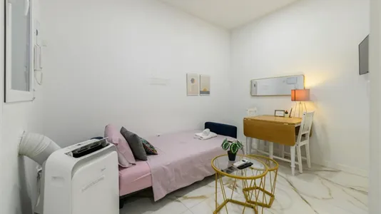 Apartments in Madrid Centro - photo 3