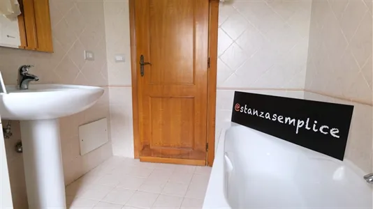 Rooms in Sassari - photo 9