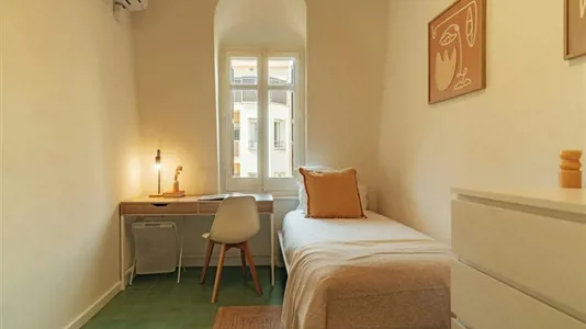 Rooms in Barcelona Gràcia - photo 2
