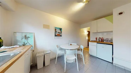 Rooms in Lyon - photo 7