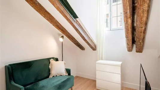 Rooms in Madrid Centro - photo 9