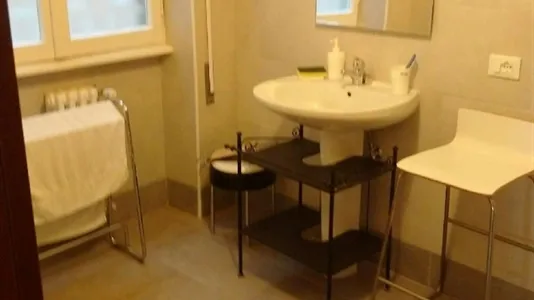 Rooms in Roma Municipio VIII – Appia Antica - photo 7