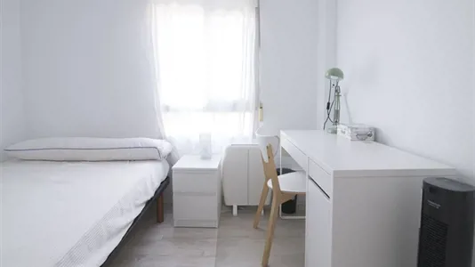 Rooms in Tavernes Blanques - photo 3