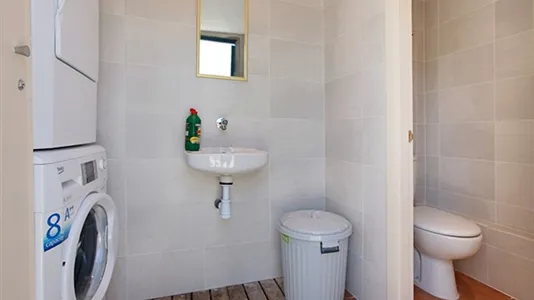 Rooms in Barcelona Ciutat Vella - photo 10