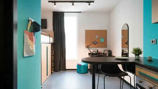 Rooms in Milano Zona 8 - Fiera, Gallaratese, Quarto Oggiaro - photo 2