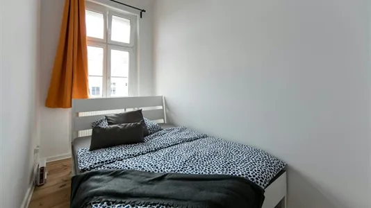 Rooms in Berlin Tempelhof-Schöneberg - photo 1