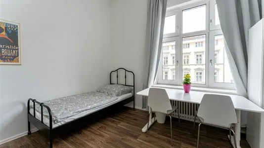 Rooms in Location is not specified - photo 1
