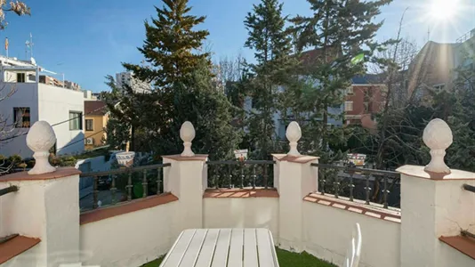 Rooms in Madrid Chamberí - photo 2