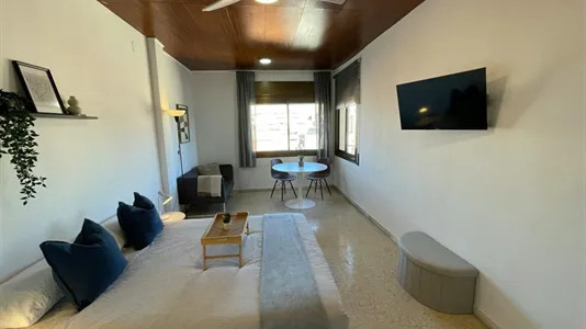 Rooms in L'Hospitalet de Llobregat - photo 3