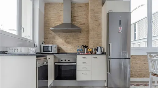 Rooms in Valencia Ciutat Vella - photo 10