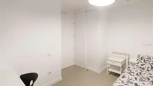 Rooms in Madrid Centro - photo 1