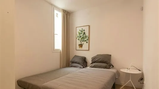 Apartments in Barcelona Ciutat Vella - photo 9