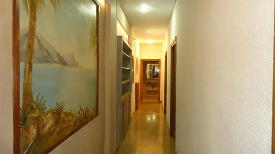 Rooms in Córdoba - photo 9