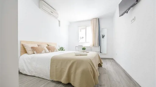 Rooms in Tavernes Blanques - photo 1