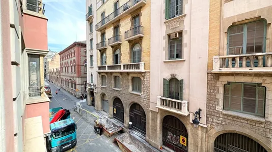 Rooms in Barcelona Ciutat Vella - photo 4