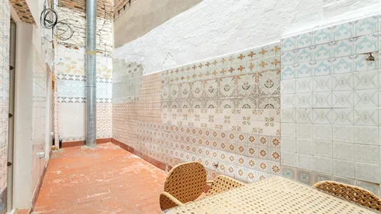 Apartments in Barcelona Ciutat Vella - photo 5
