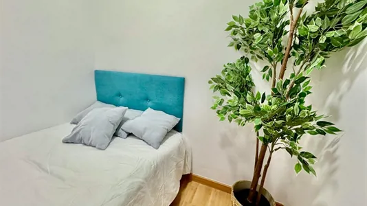Rooms in Barcelona Eixample - photo 3