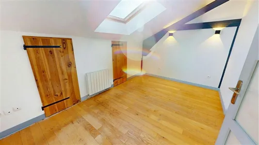 Apartments in Angoulême - photo 9