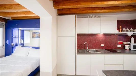 Apartments in Venice - photo 2