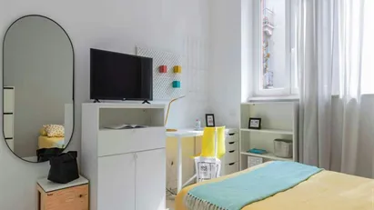 Room for rent in Milano Zona 5 - Vigentino, Chiaravalle, Gratosoglio, Milan