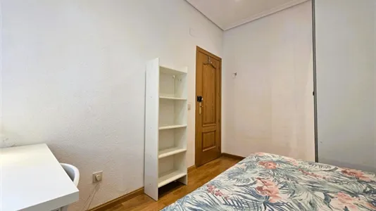 Rooms in Madrid Centro - photo 2
