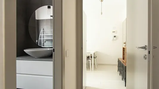 Apartments in Milano Zona 8 - Fiera, Gallaratese, Quarto Oggiaro - photo 4