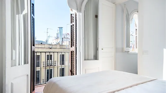 Apartments in Barcelona Eixample - photo 5