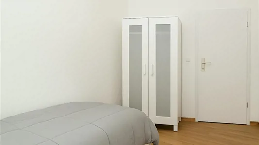 Rooms in Berlin Charlottenburg-Wilmersdorf - photo 2