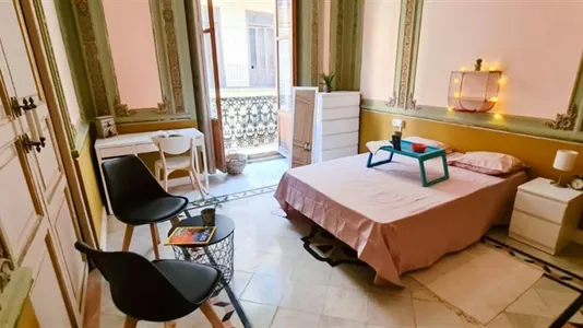 Rooms in Valencia Ciutat Vella - photo 3