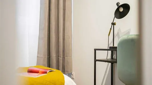 Rooms in Madrid Centro - photo 7