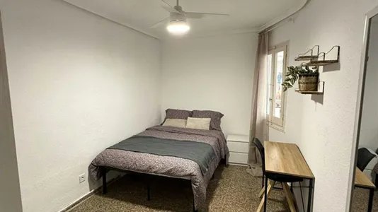 Rooms in Tavernes Blanques - photo 2