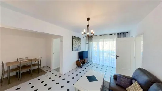 Rooms in Saint-Julien-en-Genevois - photo 4