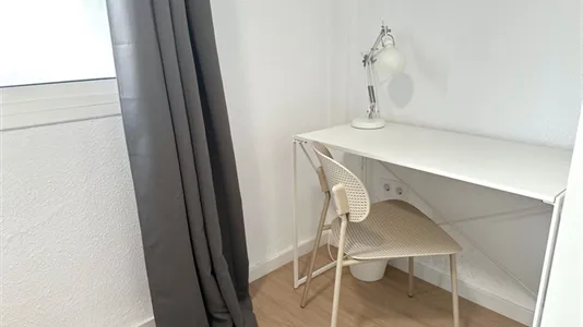 Rooms in el Camí de Vera - photo 5