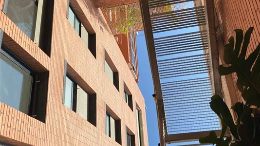 Rooms in Barcelona Ciutat Vella - photo 10