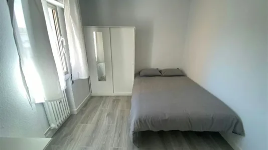 Rooms in Adaro - photo 1