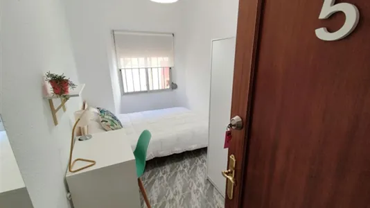 Rooms in Granada - photo 4