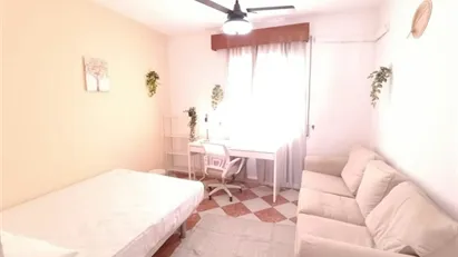 Room for rent in Los Bermejales, Andalucía