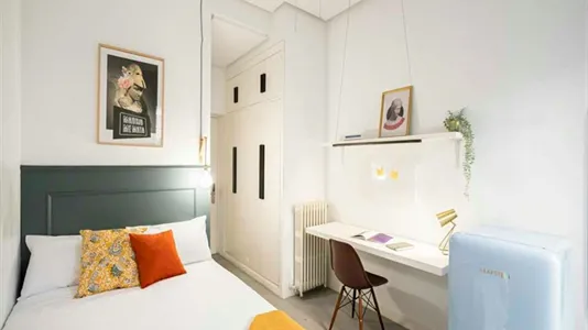 Rooms in Madrid Centro - photo 2