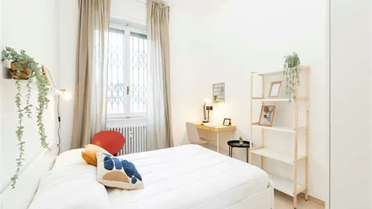 Rooms in Milano Zona 4 - Vittoria, Forlanini - photo 1